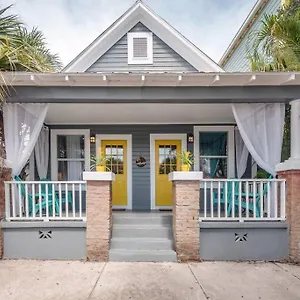 Apartment Franks Shotgun Style In Ybor, Tampa